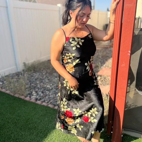 Vintage Jones New York Black Floral Maxi slip Dress - Picture 3 of 3